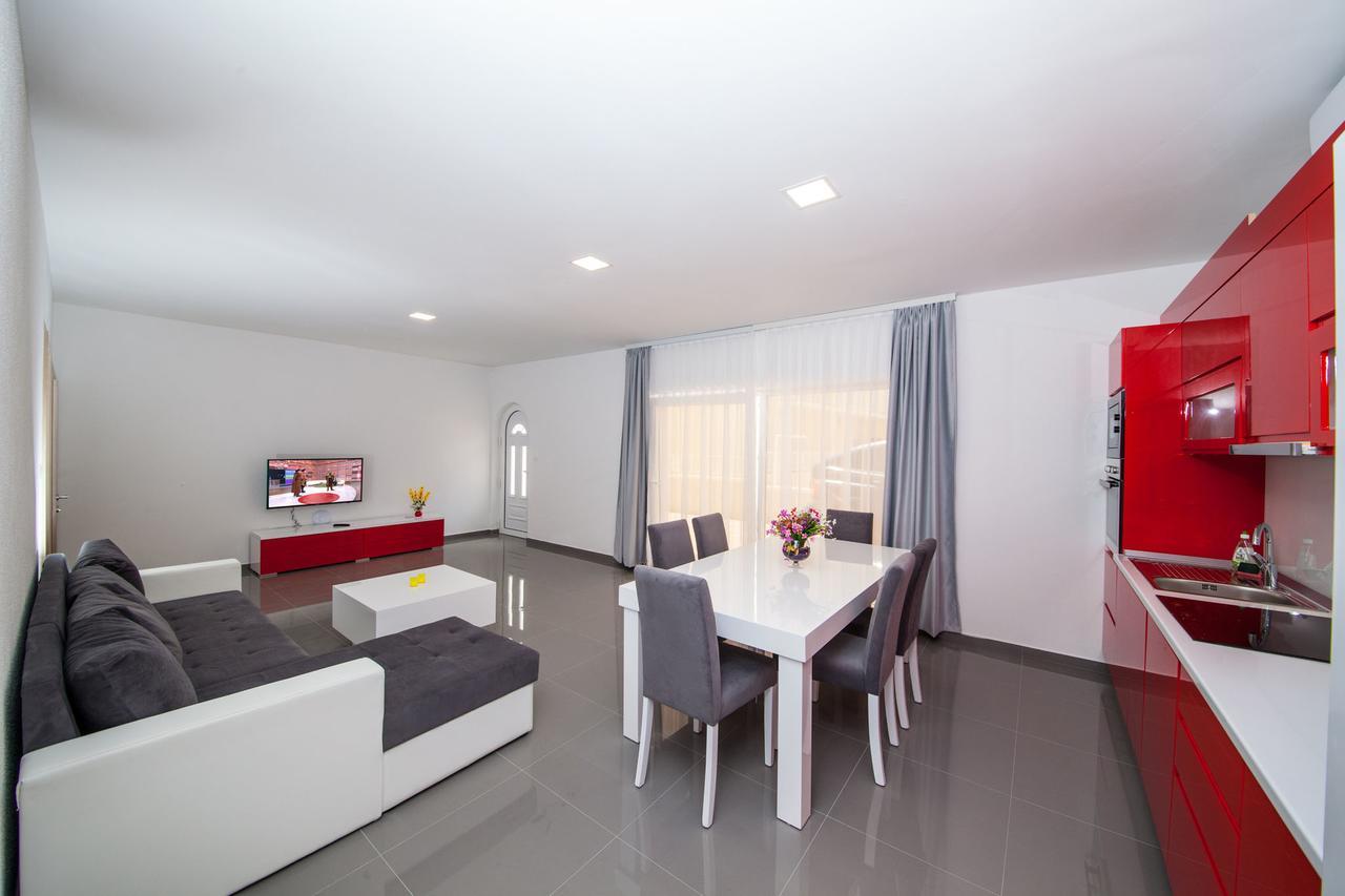 מאקרסקה Villa Ivka מראה חיצוני תמונה